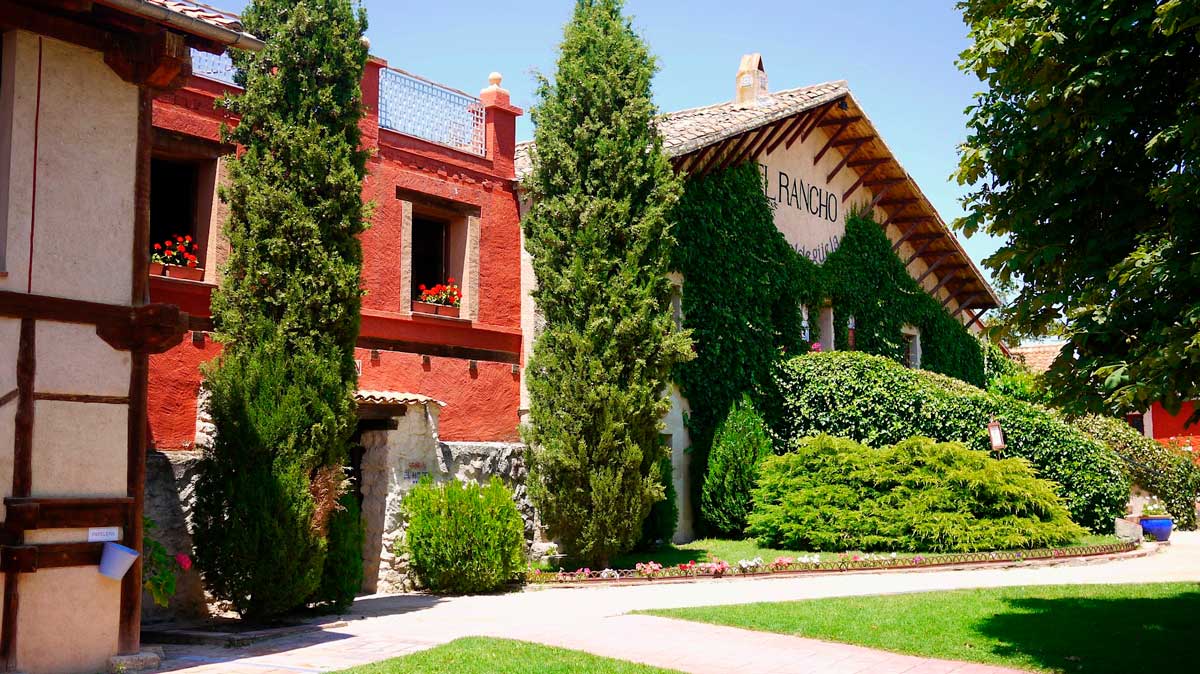 Hotel El Rancho :: El Rancho de la Aldegüela